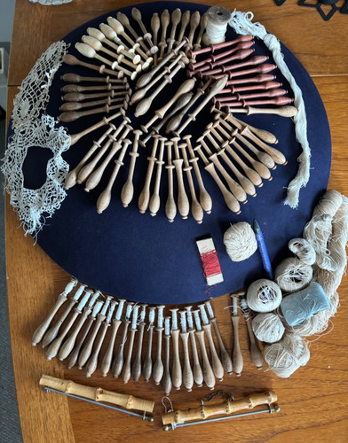 Huge job lot lace - job, making…