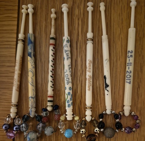 Vintage bone lace - x, making