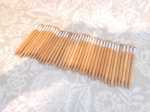 Vintage wooden lace - wooden, bobbins