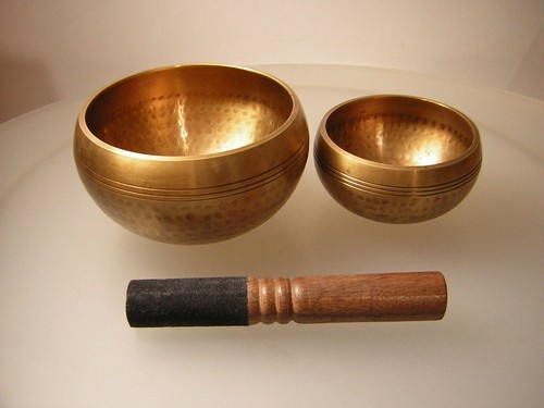 Hammered singing bowl - 2,