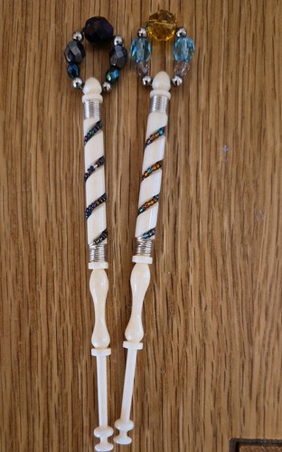 Vintage bone lace making - x,