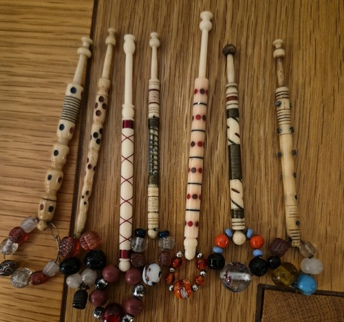 Vintage bone lace making - 7,