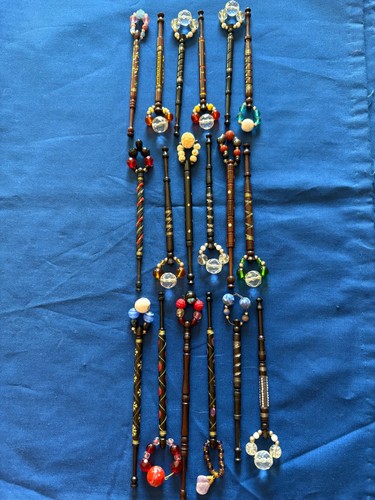 Decorated wooden lace - 18,