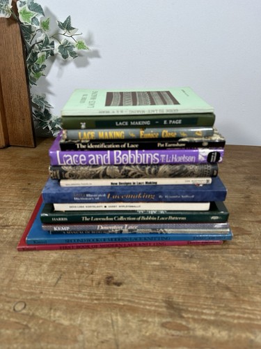 Job lot books of - lot:, lace