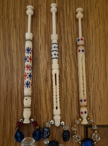 Vintage bone lace making - x,