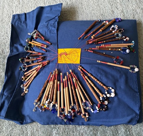 Lot wooden lacemaking - of,